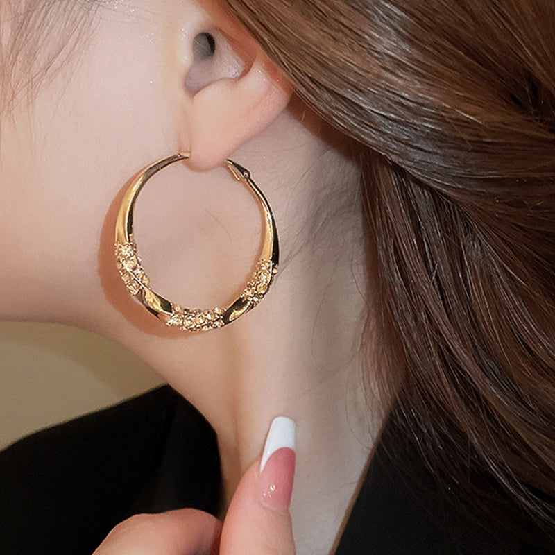 ??Circle Earrings with Zirconia
